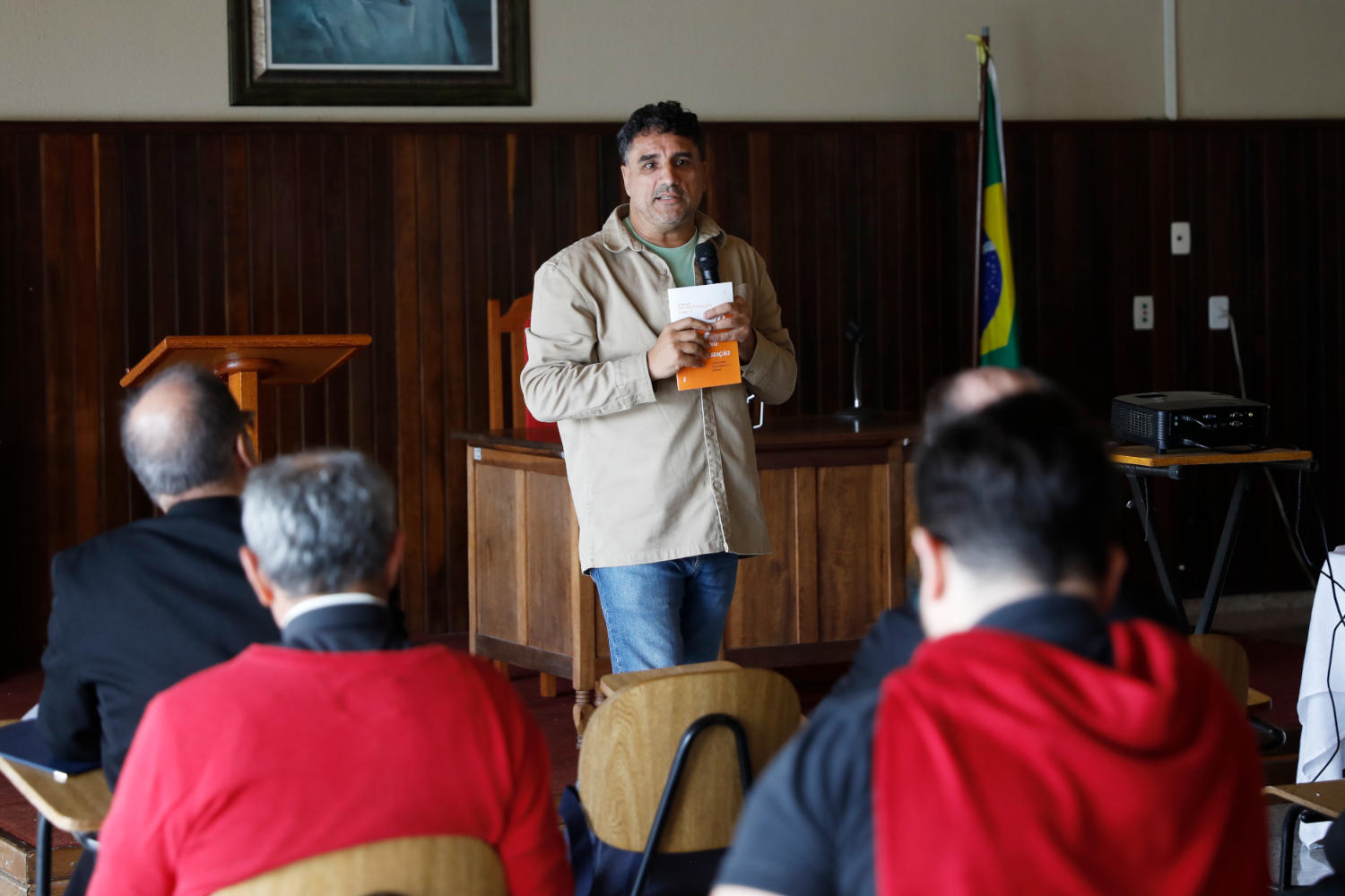 Padre Ezaques, coordenador de Pastoral